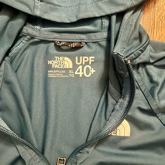 EUC The North Face Amphibious Full Zip Sun Hoodie - Big Kids XL - Picture 4 of 7